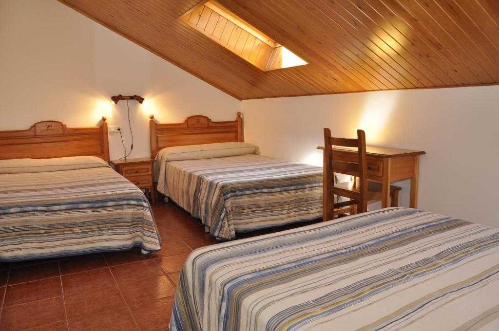 Hotel Castillo D'Acher Siresa Buitenkant foto