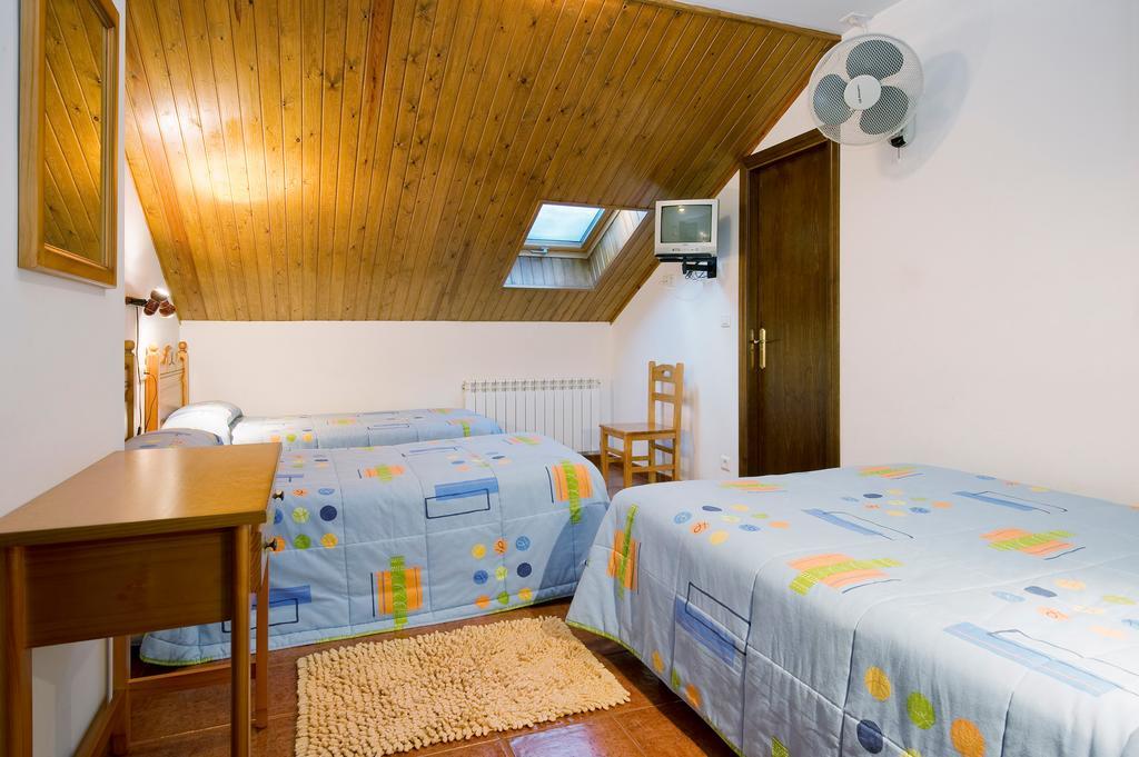Hotel Castillo D'Acher Siresa Buitenkant foto