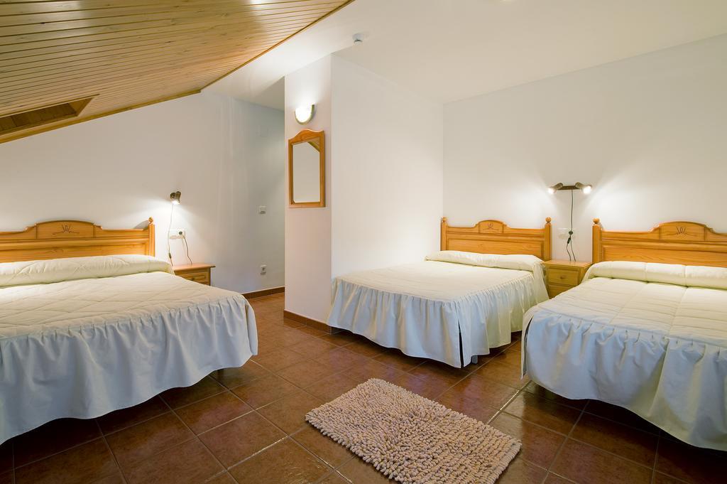Hotel Castillo D'Acher Siresa Buitenkant foto